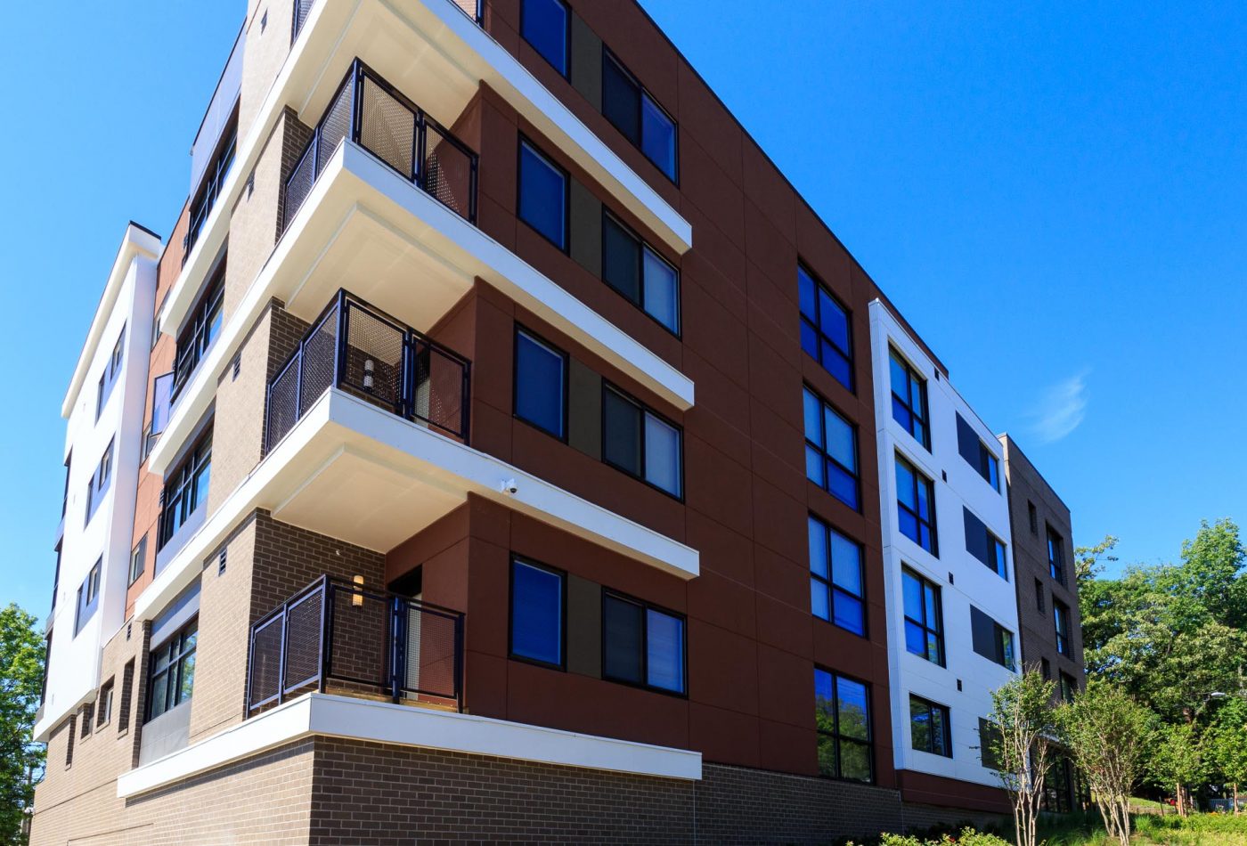 Girard Street Apartments Exterior